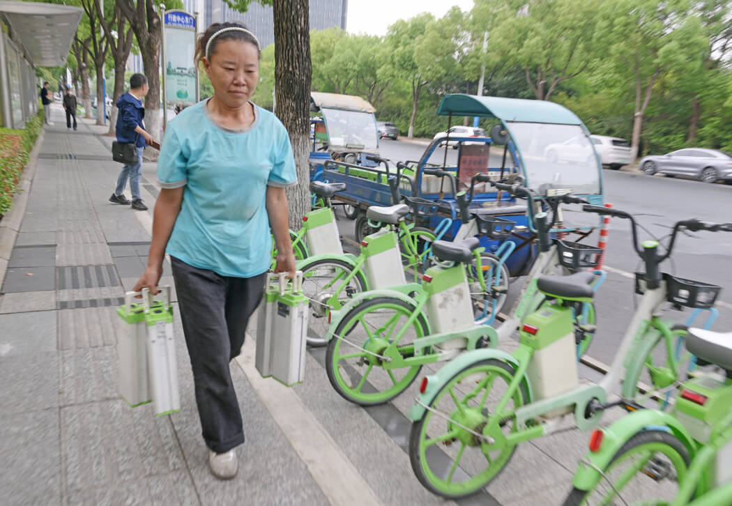 追著(zhù)星光與晨光，守護城市通行“最后一公里”1